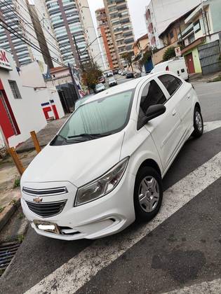 CHEVROLET ONIX 1.0 MPFI LT 8V FLEX 4P MANUAL CHEVROLET ONIX 1.0 MPFI LT 8V FLEX 4P MANUAL